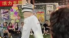 全程憋笑 后面真的憋不住了家人