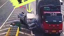 谨慎驾驶，安全第一，交通警示教育视频#危险瞬间 #交通安全 #道路千万条安全第一条