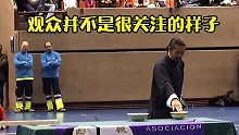中国武术大师展示“易筋经”，全场老外无人在意，几秒后惊呆所有人，这就是真功夫！