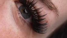 值得等待看到最终结果，睫毛爱好者的期待！#海外生活 #人人都可以是睫毛精 #私人制定 #网红睫毛 #