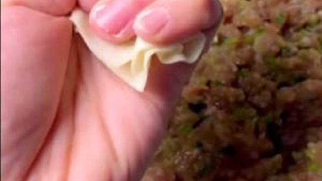 创作灵感 ll快要失传的单手包馄饨手法,看一眼就能学会!