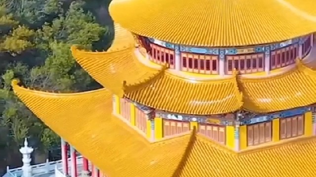 云南曲靖红山寺
