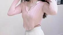 我问电风扇我丑吗 他摇了一晚上的头～#甜系女孩 #随性摇摆