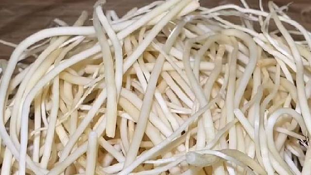 【云南美食】下饭小咸菜,佤味苤菜根