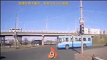 #安全出行 #道路千万条安全第一条 #谨慎驾驶 #危险瞬间 #遵守交通规则 