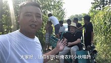 农村小伙嗓音很美，一首“敢问路在何方”太好听，遗传妈妈的优点