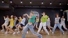 快来感受小姐姐们的元气活力Jazz课堂！带来丝丝清凉～【嘉禾舞社雍和宫店 佳音 编舞 小城夏天】