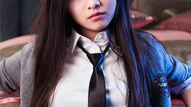 宣墨和易海蓝刚刚确定恋爱,初恋齐扇却回来了 #同学两亿岁 #一起追剧