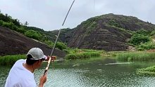 这是我们这边少有的山，而我今天也碰上我不常见的鱼情(十八)