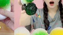 白菜捏捏乐里有“黑心菜”！剪爆7个白菜寻宝，浇热水真会变色？ #寻宝 #捏捏乐 #解压 #搞笑 #整