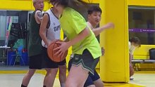 说实话转的 头有点晕 打篮球的女生 182沁纯 体育生