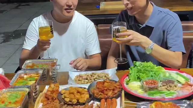 在这里可以烤串，烧烤，唱歌！你要的感觉这里会不会给到你呢