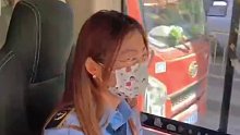 一进公交车，全是哆啦A梦，一天的疲劳瞬间没了