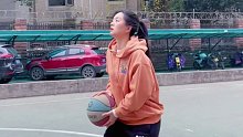 还有人说罚球不能起跳怎么办 打篮球的女生