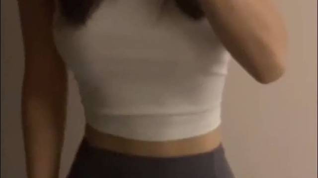 嗯