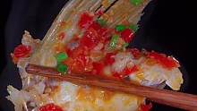这样做的剁椒鱼头，肉嫩味美，汤汁还可以拌饭拌面！#剁椒鱼头 #下饭菜 #美食 