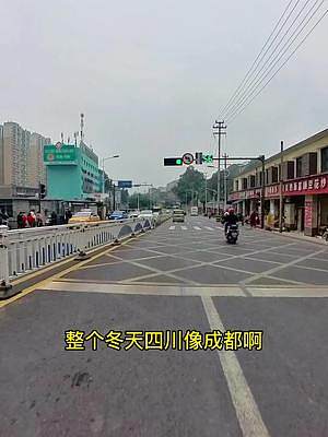 祝愿大家都有機會在冬天到暖和的地方騎摩托曬太陽#摩托車 #機車 #騎士 #帶著影石去騎車 #跟賈哥學(xué)