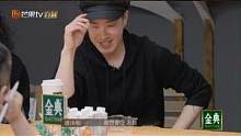 得知《男人哭吧不是罪》的舞台设计自己要吃汉堡，潘玮柏的眼神瞬间亮了！#披荆斩棘 EP11正在热播中！
