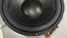 CAV重低音12寸喇叭，凯旋系列旗舰音箱，论坛上说该系列音箱喇叭是进口（法国奥蒂斯)单元。宽悬边大行