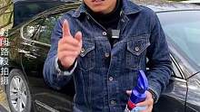 养车其实很简单，你看就这么一喷一擦，增亮增滑，防水抗污不易脏