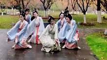 感受到传统服饰曲裾的美吗？视频来源与出镜