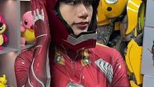 #手办 穿上钢铁侠纳米战衣、戴上自动变形头盔的样子你喜欢吗？#漫威 #钢铁侠头盔 @DOU+小助手