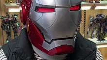 #手办 戴上这个头盔，我就是钢铁侠！#漫威 #钢铁侠头盔 @DOU+小助手