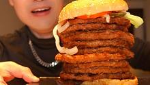挑战汉堡王11层皇堡！到底该用左脸吃还是右脸吃?