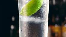 0糖0卡！青柠苏打，Highball不止威士忌 #创中种草官#鸡尾酒#调酒#饮品#美食#生活#美食教