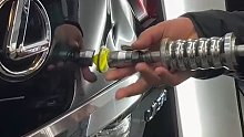 雷克萨斯LX570漆面凹陷修复过程