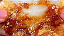 外酥里糯的糍粑，淋上红糖汁和熟豆粉，简直不要太好吃了#糍粑 #糯叽叽 #红糖糍粑