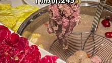 【你好牛·潮汕鲜牛火锅】甄选三人套餐:168，门市价:245，喜欢吃火锅的宝子不要错过哟，点击视频左