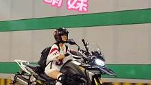 收藏这个萌妹你也会遇到萌妹#机车#摩托车 #贝纳利702 