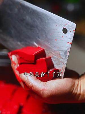 對于吃香腸臘肉來說，四川人有著獨(dú)特的情懷，對于做法也有著不一樣的理解，你們老家是這樣做嗎？#香腸臘肉
