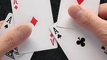 #魔术教学 明明是4张黑K，瞬间变成4张A，原理一看就懂了！