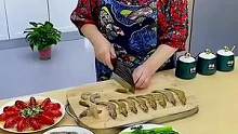 每次吃虾总是很麻烦，有了这个小工具太方便了 快过年了，家里可以备上！#剥虾 