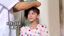 两位混血女儿的神仙颜值，搭配“偷懒”老爸的梳头方式，网友：让全网羡慕的男人