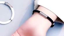 #静电 秋冬天气干燥静电多，#防静电手环  可以有效去除人体静电！#情侣礼物 #去除静电