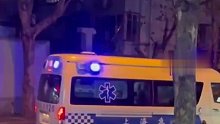 网友街头偶遇，“变了声”的120救护车，是这段时间太疲惫了？