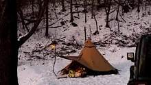 冬日雪地露营的惬意时光#露营报告 #野营 #户外 