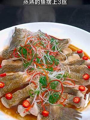 過(guò)年這道白灼生菜，白灼蝦，白灼鱸魚就是你的拿手菜，做法簡(jiǎn)單，美味鮮香#白灼汁   #白灼蝦   #家