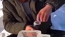 这大可乐喝的带劲