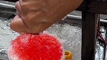 泰国没有色素的水果刨冰