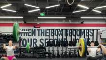 我享受每一次一起训练，那种心肺被榨干了的感觉。#crossfit #举重
