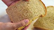 为什么健身的人都吃全麦面包呢？好吃的全麦面包 #健身 #全麦面包