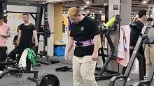 线下学员肥猩，硬拉180kg，这次终于成功锁定了。#力量举 #要做一个猛男 #硬拉 #撸铁