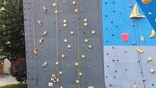 充实的一天：上午上网课、作业打卡，下午攀岩速度练起，晚上继续难度、抱石‍♀️
