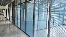 赛勒尔玻璃百叶窗隔断