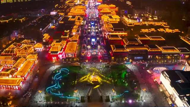 黄金地段的一栋楼空置二十年无人敢用！周围人戏称它为“鬼楼”