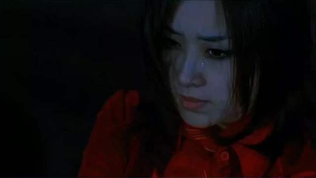 红衣女子跳轨后神秘消失，现场没有留下任何事故痕迹！